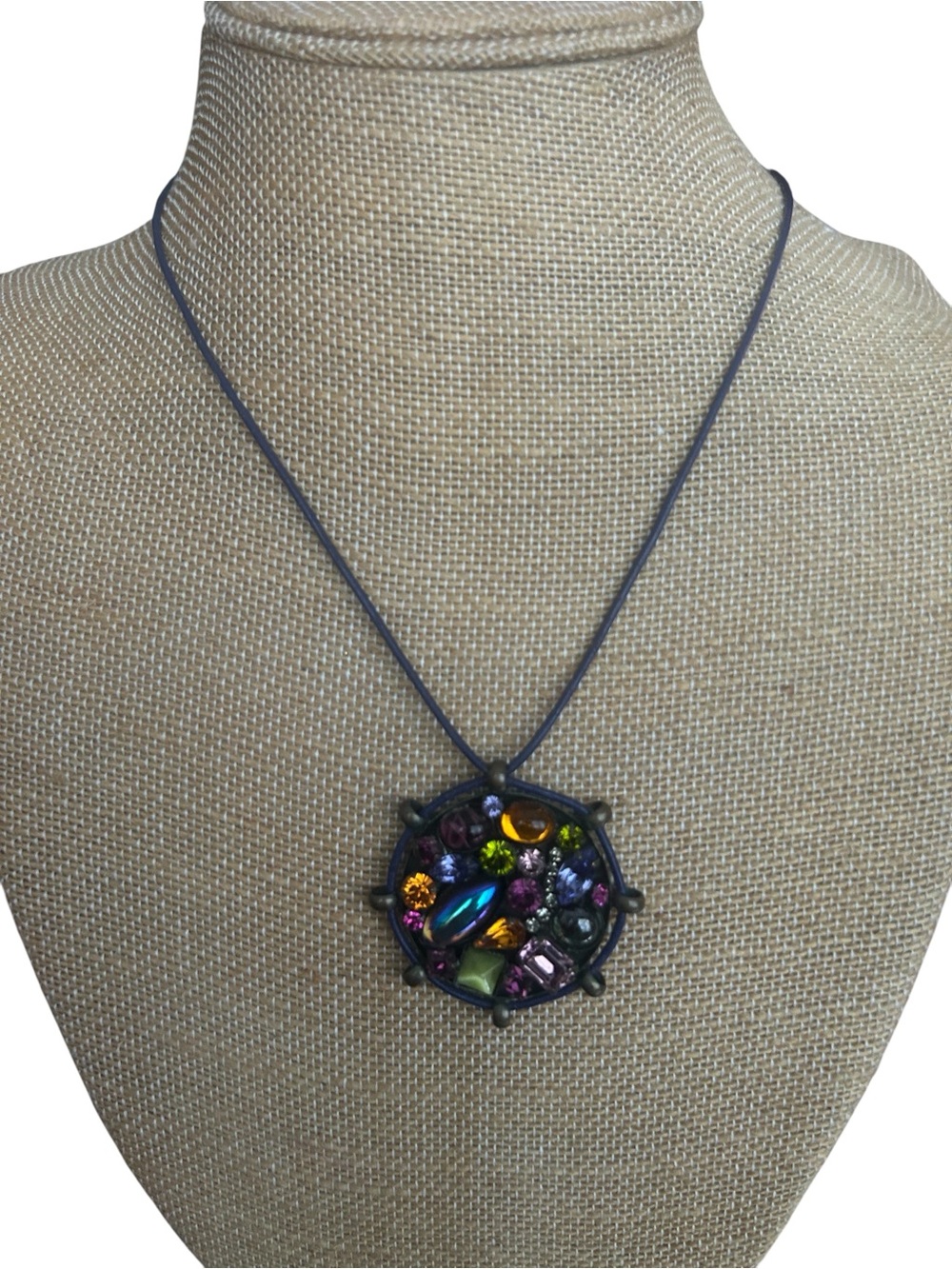 Multicolor Crystal Round Pendant Necklace - Women’s Fashion Jewelry